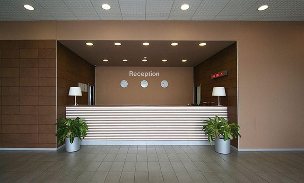 Hotel Ihtiman Exterior photo