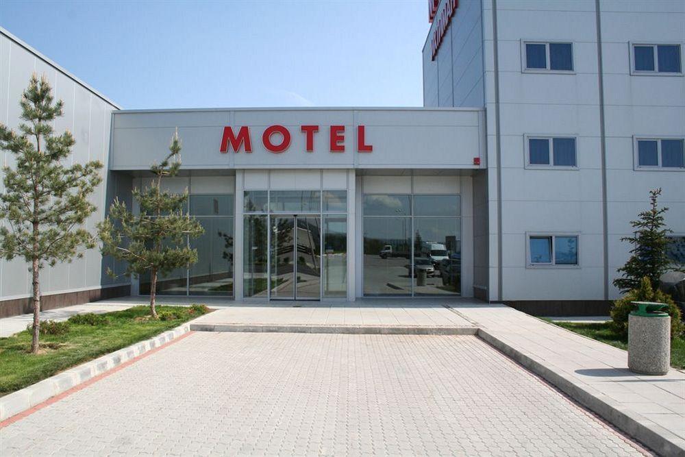 Hotel Ihtiman Exterior photo